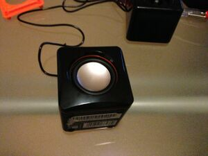 Arcade-buildblog-20121222-11 Original Lautsprecher.jpg